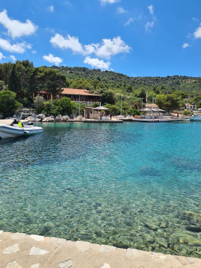 הוילה Pristanisce Kuca Za Odmor Buba, Otok Zut מראה חיצוני תמונה