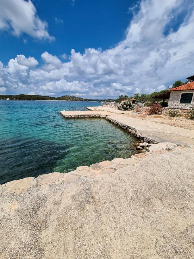 הוילה Pristanisce Kuca Za Odmor Buba, Otok Zut מראה חיצוני תמונה