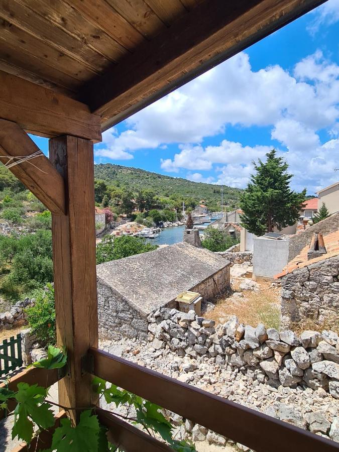 הוילה Pristanisce Kuca Za Odmor Buba, Otok Zut מראה חיצוני תמונה
